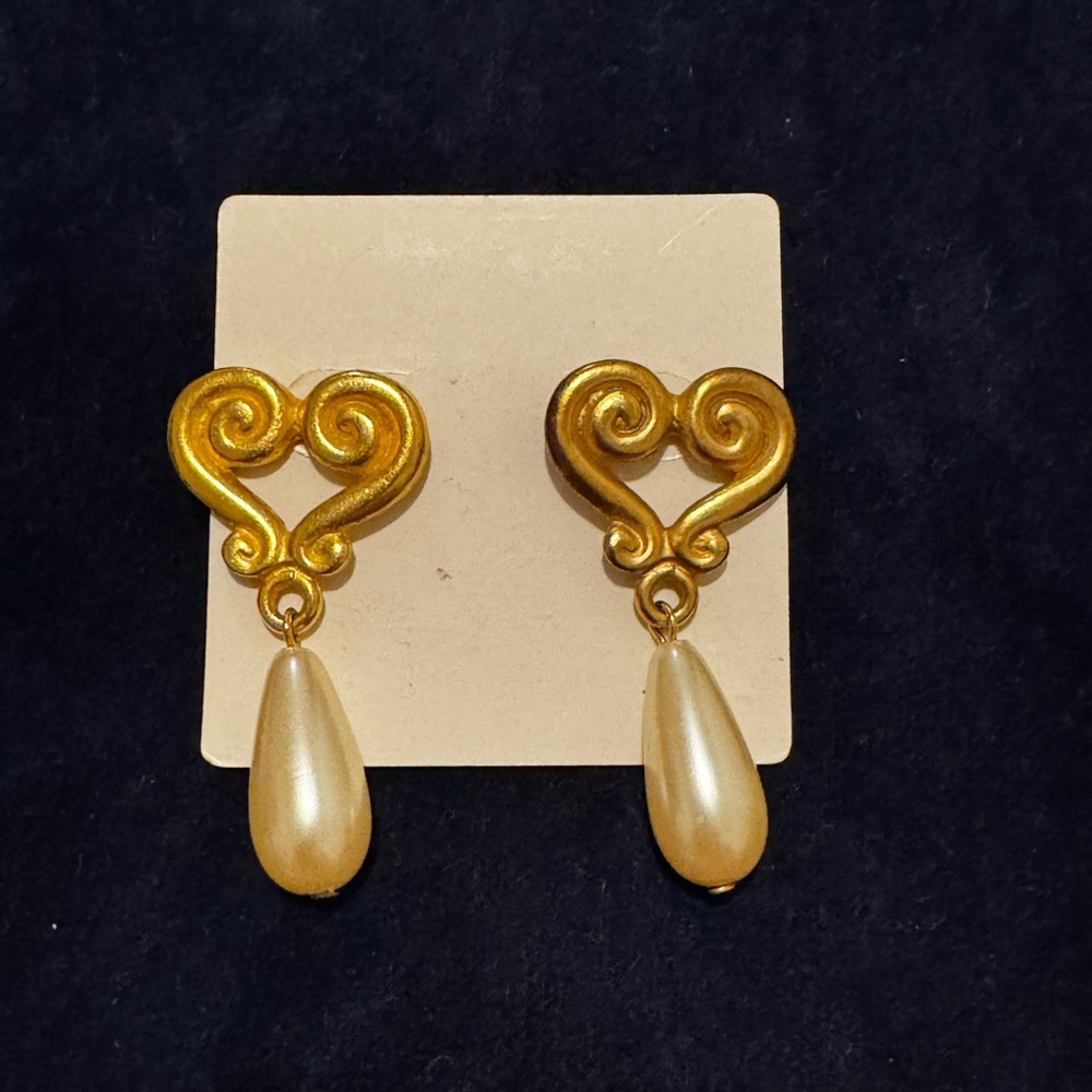 Elegant Gold Heart Earrings